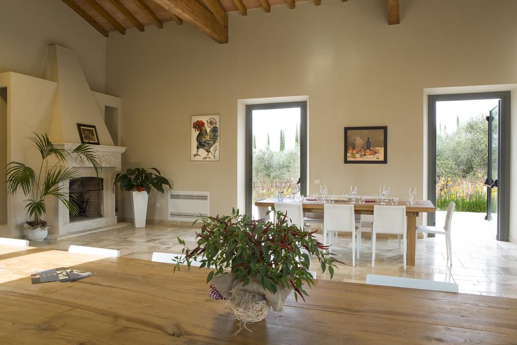 Agriturismo Tra Gli Ulivi, Chiappini Winery 볼게리 외부 사진