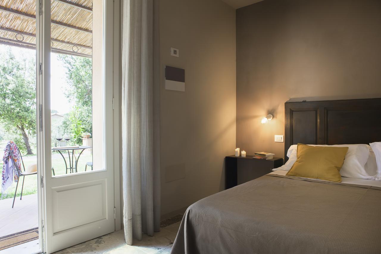 Agriturismo Tra Gli Ulivi, Chiappini Winery 볼게리 외부 사진